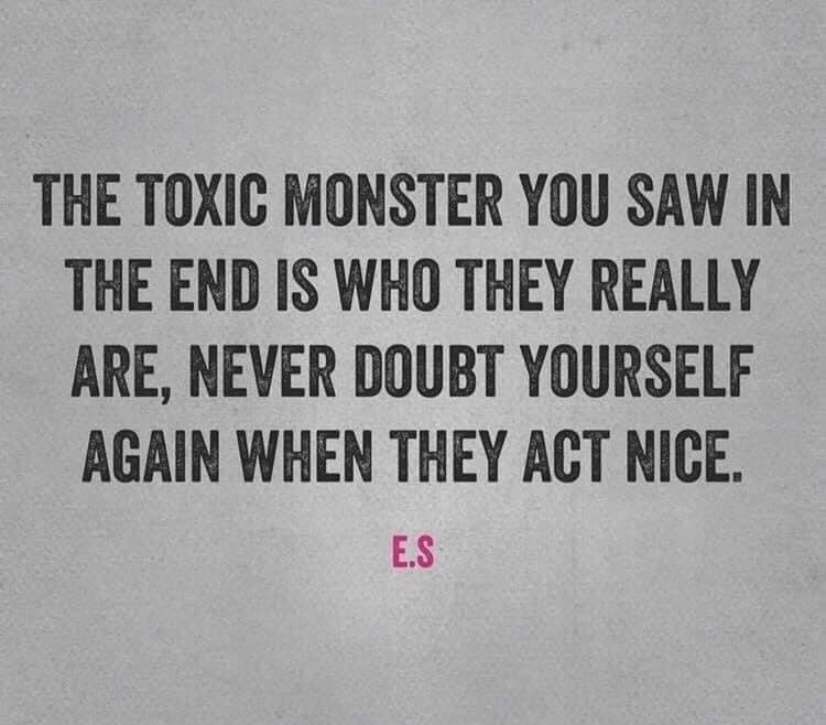 triggersntrauma's tweet photo. #LoveBombing is a common tactic that abusers use to manipulate their victims into thinking the abuse that is inflicted onto them is “ok.” #StopAbuse #DomesticViolence #DomesticAbuse #DV #EndDomesticViolence @WomenAgnstAbuse @ndvh @ndvh @cultureabuse @triggersntrauma https://t.co/JnN7thaagm