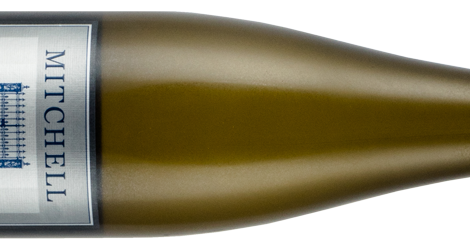 Qwine's tweet photo. A super refreshing Riesling for your drinking pleasure. https://t.co/eBYmmSHHCQ @Mitchellwinery https://t.co/omrU0oeNmP