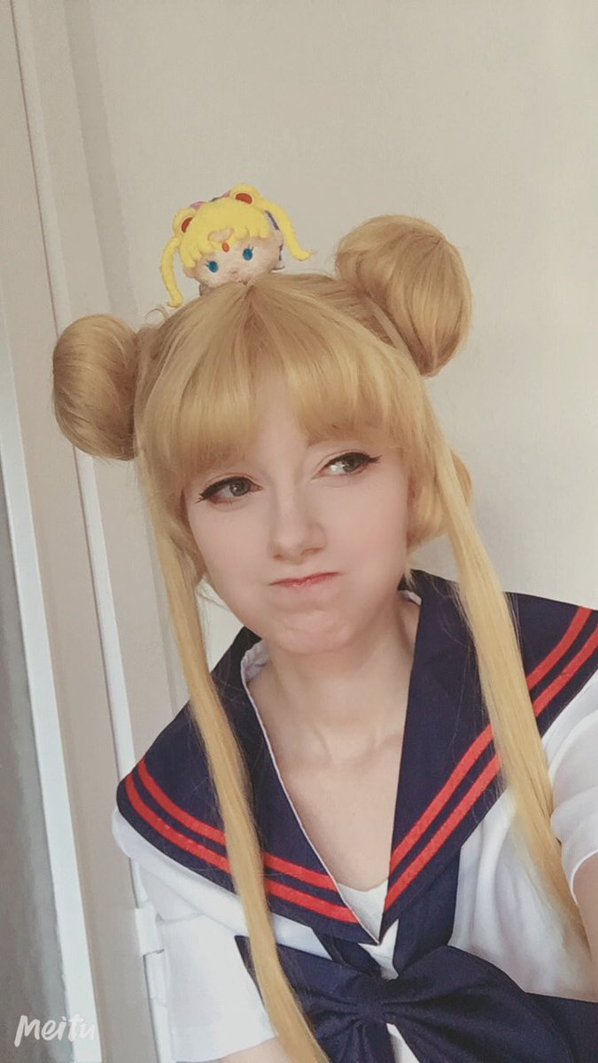  #6cosplays  #sailormoon - Usagi Tsukino(Let's pretend I already styled and cut this wig www)
