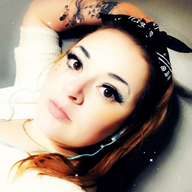 hillybean1985's tweet photo. #estovereverything #estbandana #est #retrovibes #latenightthoughts https://t.co/QvnruvLvsK