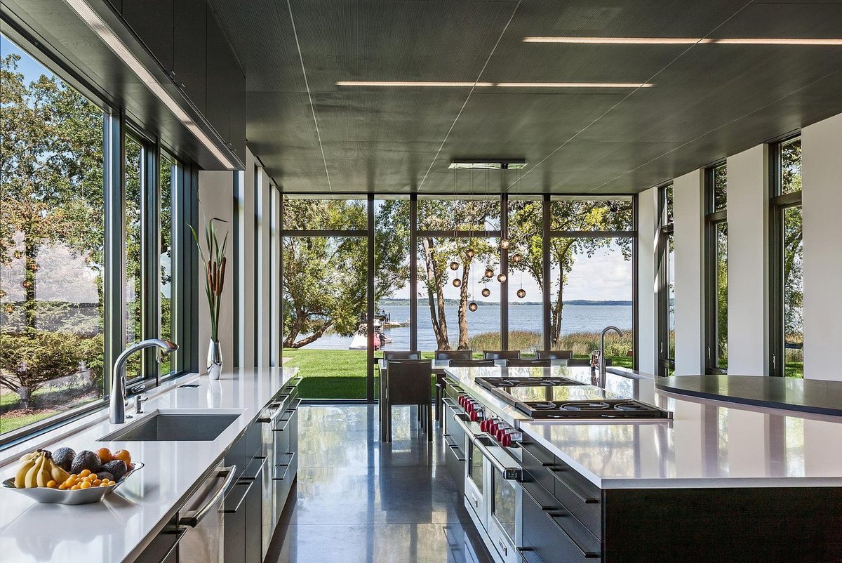 BiIlionaires's tweet photo. lake house goals 😩 https://t.co/7FCkon5MIN