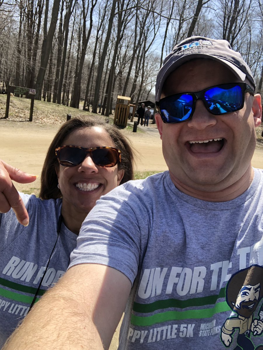 ZFishFFish's tweet image. .@aggiette30 &amp;amp; I had a great walk today completing our #HappyLittle5K today at Burchfield Park, seeing some happy little &amp;amp; big trees, then had medal ceremony at home! 🌳🌲 

#RunForTheTrees #MiStateParks #BobRoss