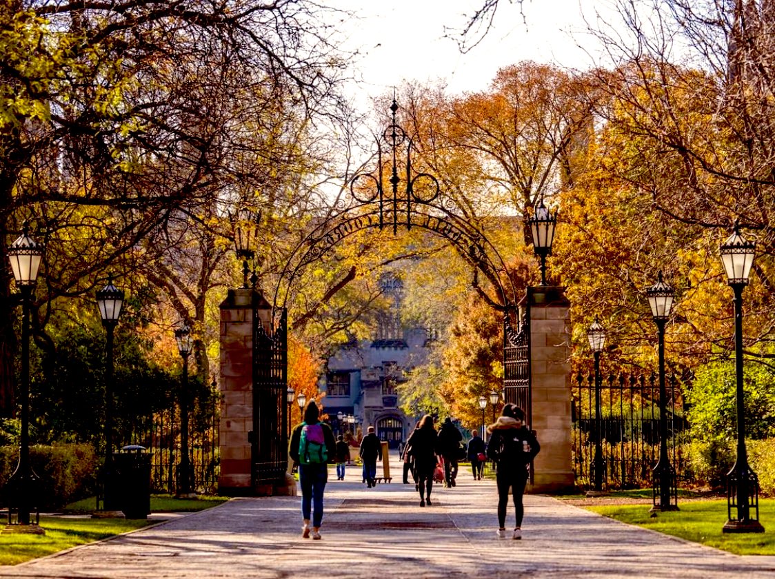 So thrilled to finally announce my verbal commitment to play volleyball and go to school at the University of Chicago! Huge thank you to my family, coaches, teammates and friends for helping me throughout the entire process! Thankful &amp; excited for what’s to come. #MaroonMade