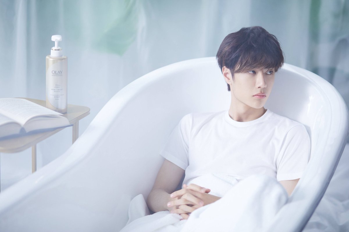 Ван ибо 2019. Ван ибо актер. Ибо ю. Магистр дьявольского культа дорама лань чжань. Ван ибо и сяо чжань неукротимый.