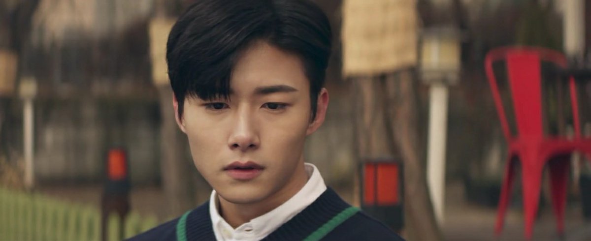 I just needed an excuse to post the 100s of screenshots I have of  #SeoJiHoon. Don't mind me. :")