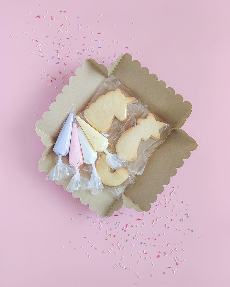 Cookie kits 🍪 entertain your kids at home or surprise your loved ones or friends’ kids in self isolation by posting them some of these delicious treats! Fabulous idea by <a href="/peaceofcake/">ani 🌙</a>

#covid19 #coronavirus #socialdistancing #schoolsclosed #stayhome #washyourhands #selfisolation