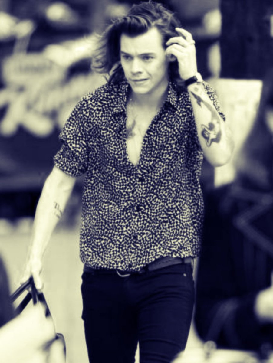  https://archiveofourown.org/works/10785375 - 124k words of angst divided into 2 chapters- pain, so much pain- they were friends, then lovers, then enemies, then... Idk it's complicated- you might hate harry- one of the best fics I've ever read- happy ending - new by Daya