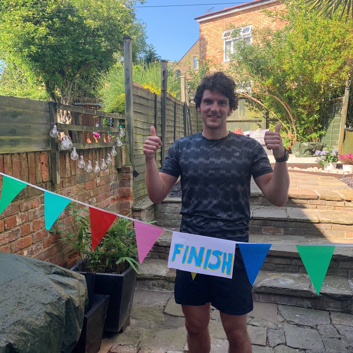 iambenaldridge's tweet image. Garden marathon completed! 🙌 I had to run 4802 lengths of my garden to cover 26.2 miles. 😂🤦‍♂️

#StayHomeSaveLives #2point6challenge