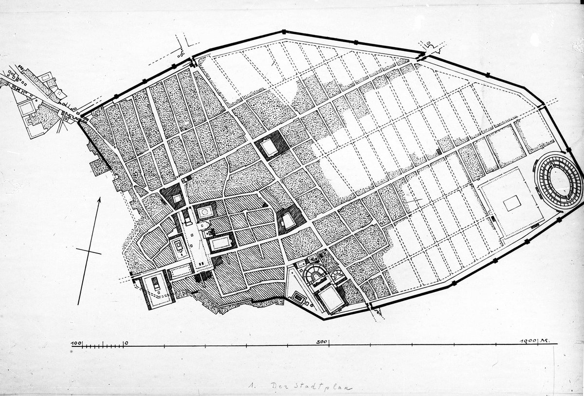 When Maiuri was director of Pompeii in 1920s houses & their inhabitants became the focus of excavations again. Majority of Region I was excavated at pace after WW2 in order to create work for locals.Warscher 19551947 marble plan  #cartography for  @_MiBACT  #viaggioinitalia