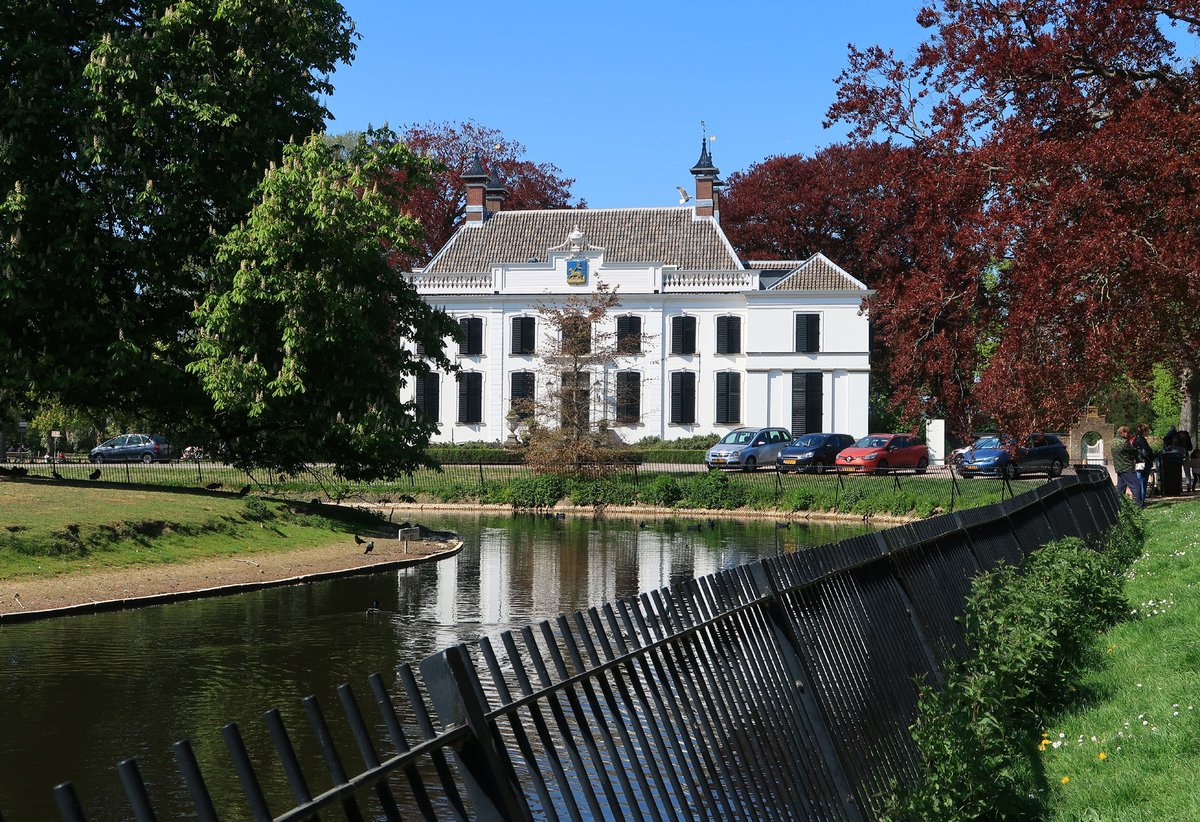 m_hoed_'s tweet photo. Velserbeek, Velzen-Zuid
26-04-2020, 15:27
#haarlem #velzen https://t.co/PO0Gfaprs5