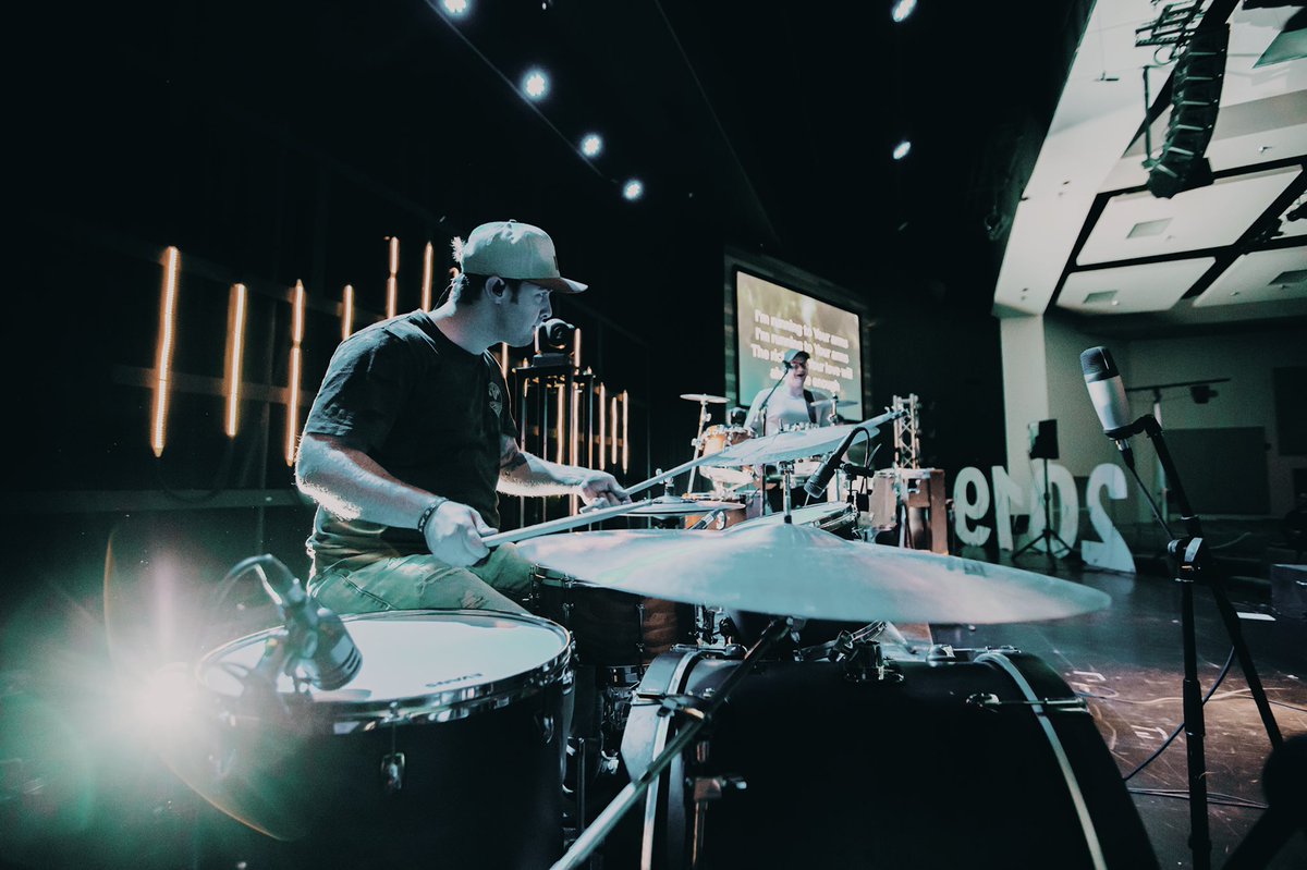 thebrianquick's tweet image. Post a picture of you playing today and tag me! I want to see your most epic performance pics! ❤️❤️