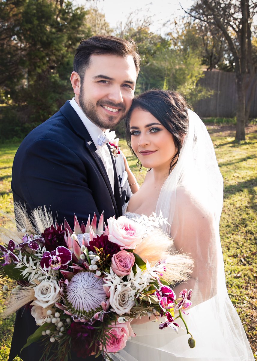 KatelynAcuna's tweet photo. Finally Mrs. Galan 💕💍 https://t.co/Q6G5ysUa7a