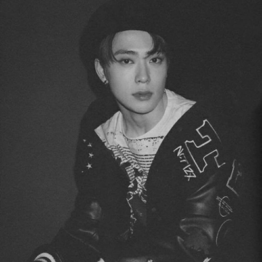 * ( # 000000 ) 🦾

     𝕼uinlen 𝕵aehyun 97’𝖘𓈒 ˙🖤
 ˖ ꞌ แลกฟอล 𓐄 ตามทัก 𐬹ꞌ🏛️

       、 ยพท. ลฟตท . ♟🕳