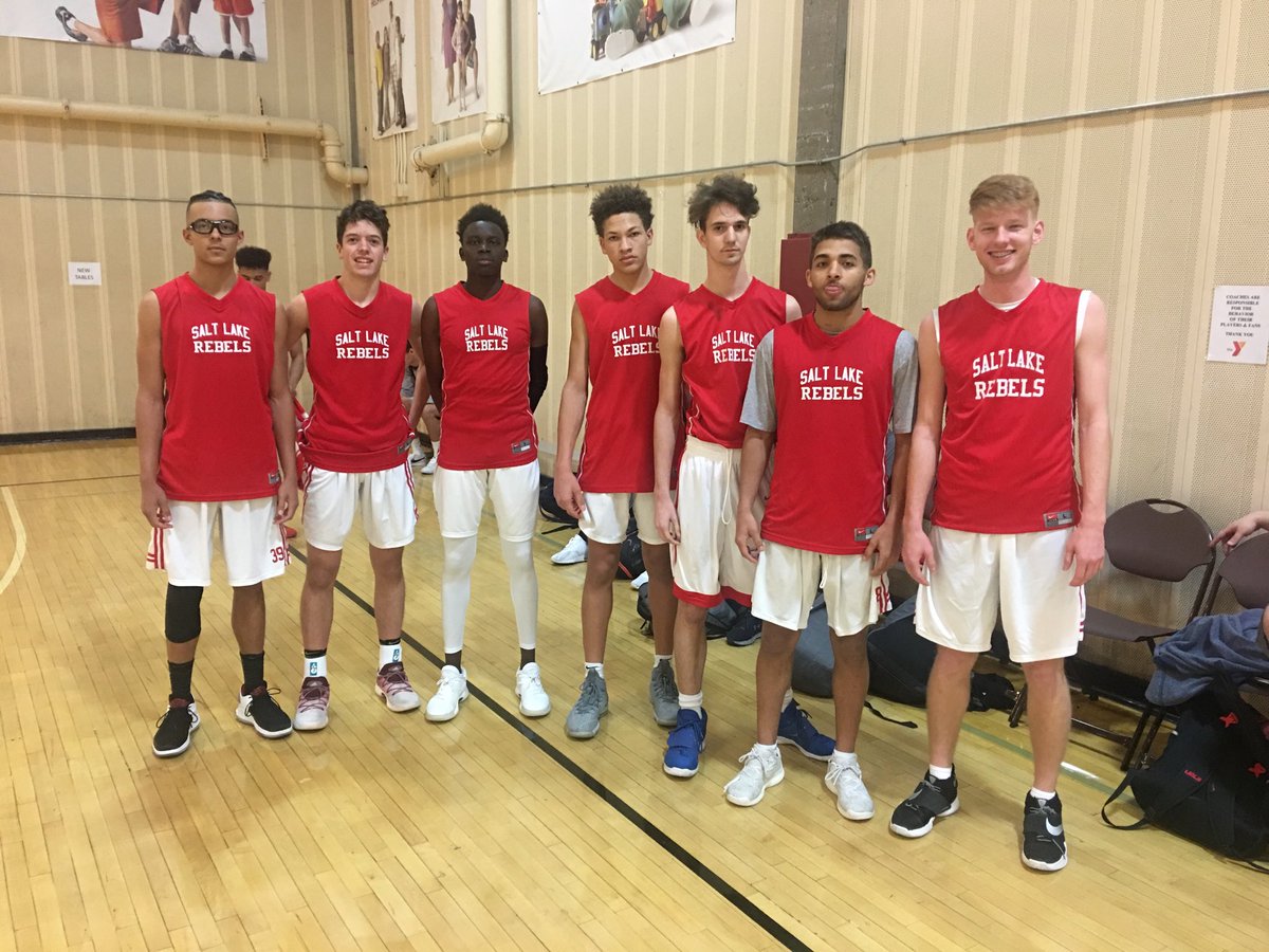 SaltLakeRebels's tweet photo. SL Rebels back in day 🏀👍🏾 YMCA Heinrich Las Vegas ⁦@CoachSimms3⁩ ⁦@CoachMattStock⁩ https://t.co/OwHM2wQxbJ