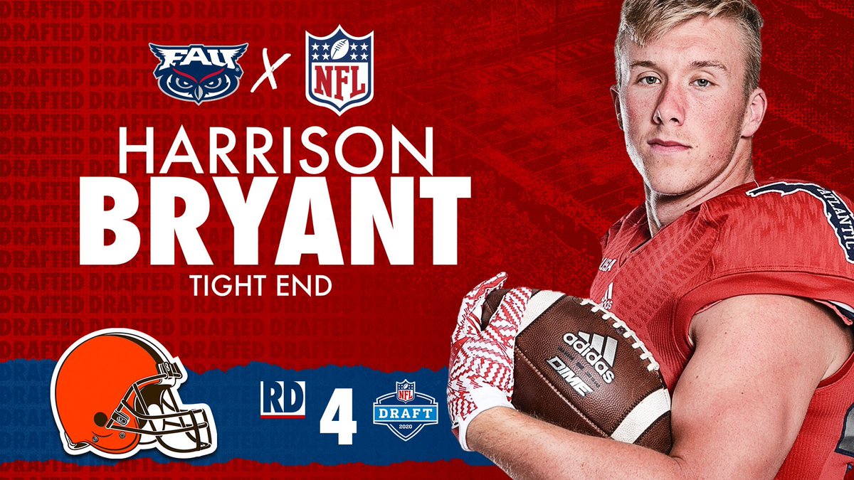 FAU_Owlsley's tweet photo. A big shoutout to all the former FAU owls who have moved on to the NFL!!! Show them how we do it down here in paradise!!!  We will miss seeing you all ball out in Boca but we’ll be rooting for all you in this next step of your football journey 🙌🙌🙌 #FAU #GoOwls https://t.co/D6yugYRrI9