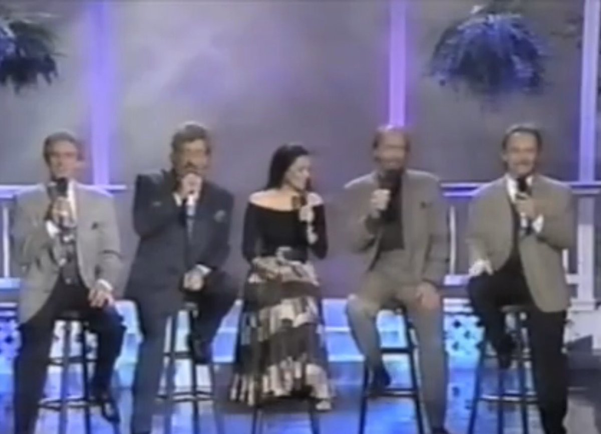 Crystal Gayle tweet media