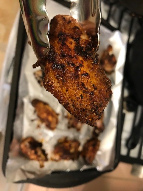 CorpChefLloyd's tweet photo. Perfect companion for the #NFLDraft2020 or whatever @ESPN classic is on TV? Make #chickenwings. For the rub, just mix #salt #blackpepper #whitepepper #garlicpowder #chilipowder and @TraderJoesList #ChiliLimePowder. So gooooood!! https://t.co/n79BPjsOGk