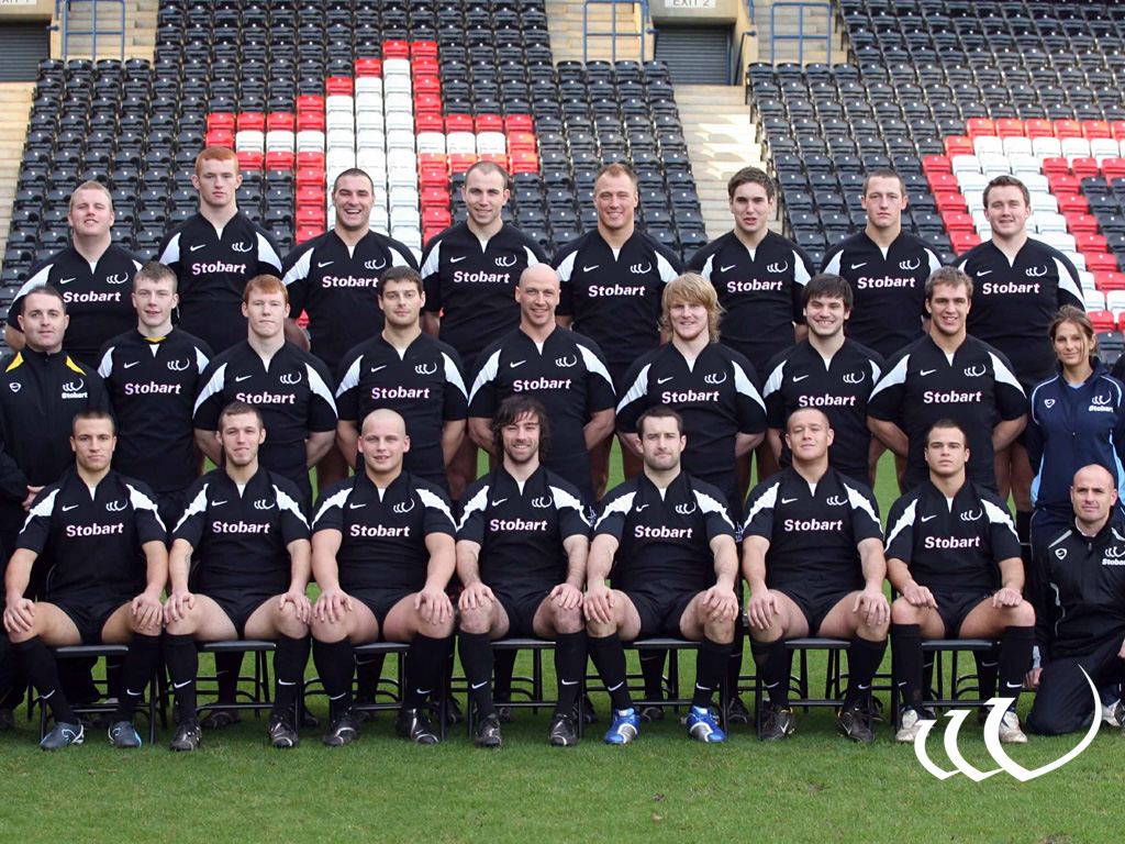 Who were the 'Famous 5' who stayed loyal to the club after the 2007 administration?