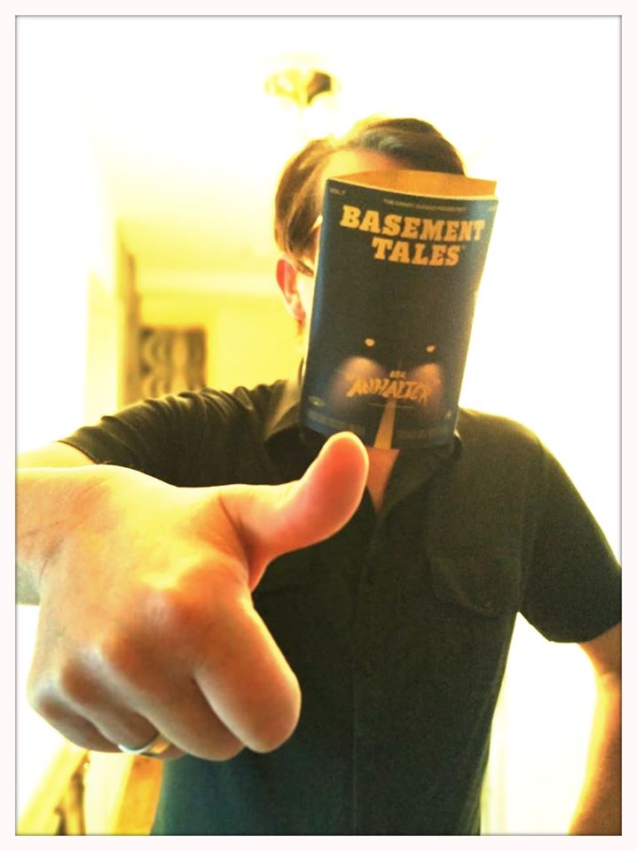 thedandyisdead's tweet image. Maskenpflicht.
Der Dandy ist dafür!
❤️🕷
#staysafe #stayhome #readgoodstuff #wirlesen #writerslife #lesehunger #leseliebe #lesen #buchtipp #buchblogger #buch #horror #sciencefiction #dandyisdead #buchempfehlung #büchersüchtig #lieblingsbuch #basementtales #bücherhamstern