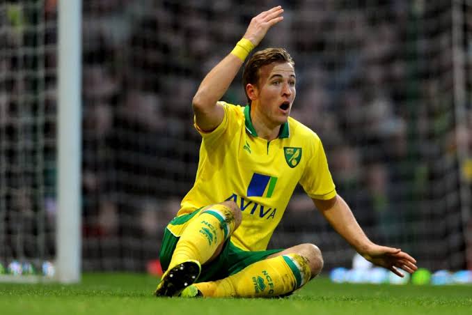 • Harry Kane •Tottenham and England captain Harry Kane before becoming one of the hottest strikers in the world spent the 2012/2013 season at Norwich where he couldn't score a goal...