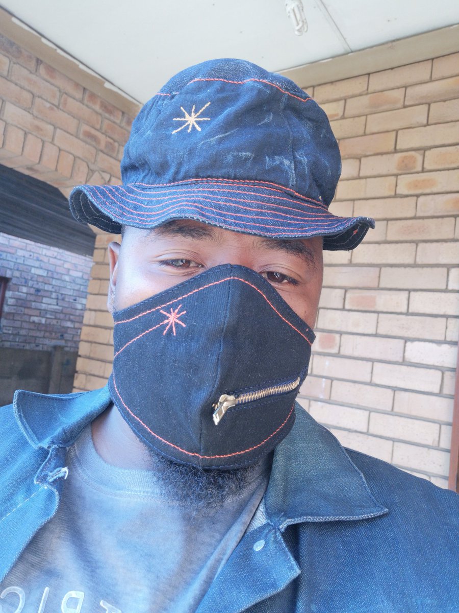 Da_SoulBreeze's tweet photo. 2020 got us like😷😷 https://t.co/cljWhHHrFM