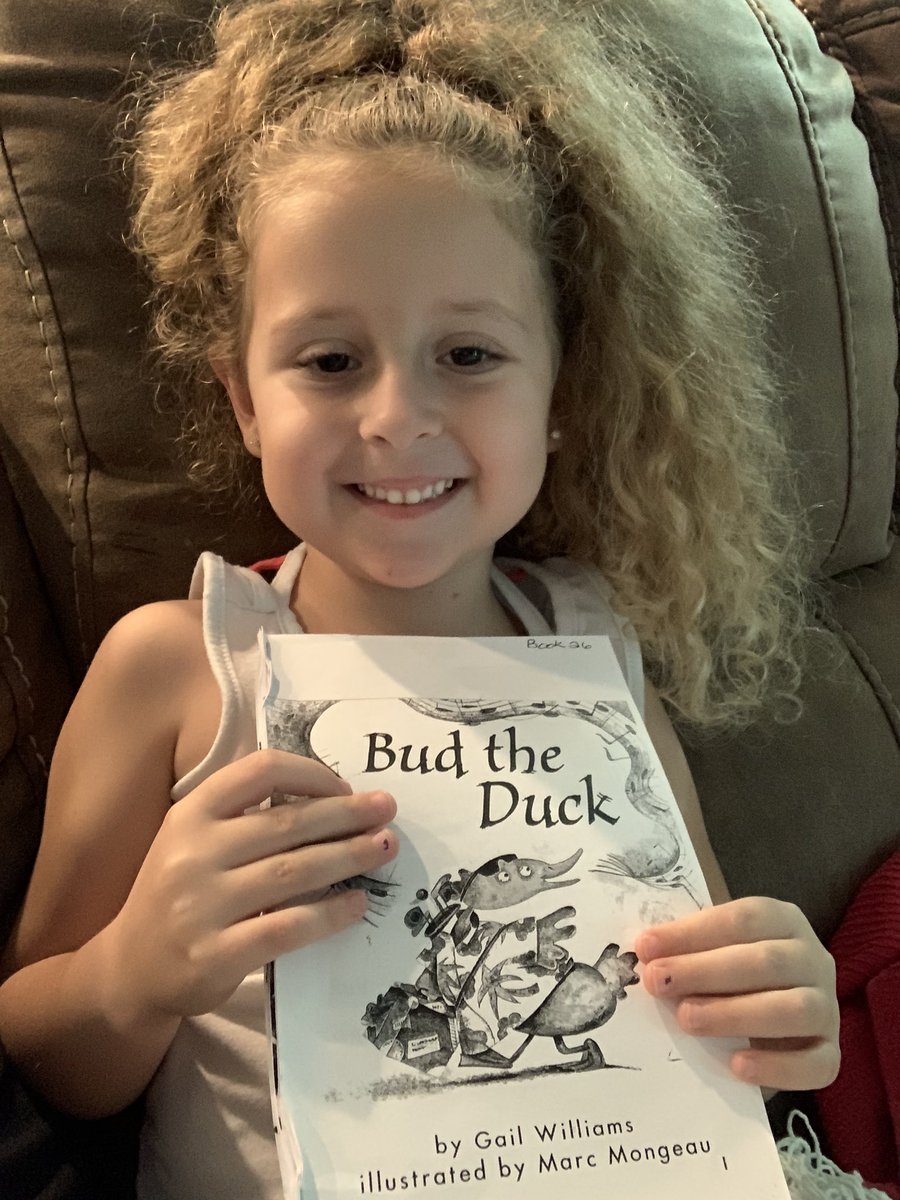 ShanaF23's tweet photo. Ellie set a goal back in August/September to read all 40 books in PreK. She read book 26 this morning and only missed a few words! So proud! @PreKShaffer #educatinghornets https://t.co/9j26kau4aR