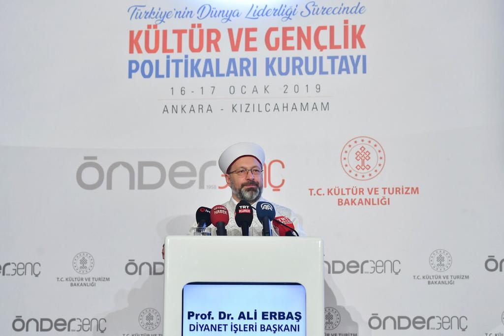 İmam Hatip Gençliği olarak, “İslam neyi haram kıldıysa onda kötülük ve insana zarar vardır“ diyen güzel insanların yanındayız.
#AliErbasyanlızdeğildir