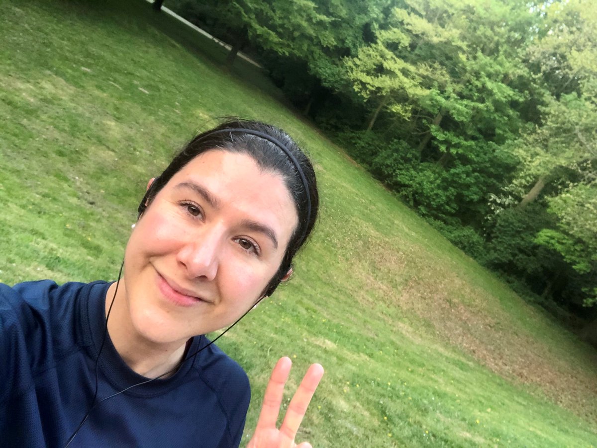KavitaBXL's tweet photo. The plan was to run the #metromarathonduesseldorf with my colleagues today but alas. Instead, I had to settle for a gloriously peaceful Bois de la Cambre this evening at dusk - could have been a lot worse! 

#running #uniperkeepsrunning #mmd #mmd20 #Bruxellesmabelle #BringOn2021 https://t.co/bPWCPf6l66