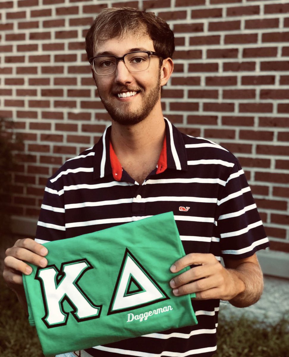 CameronF33's tweet photo. Happy 51st @KD_DeltaTau! Miss my girls. 💚🍀🗡 https://t.co/atCVS6GIqk