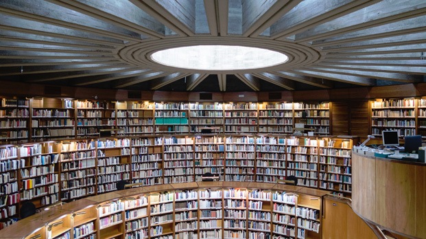 5. SEDE DEL INSTITUTO DEL PATRIMONIO CULTURAL DE ESPAÑALos arquitectos leyendo el hilo me echarán la bronca por decir que esto no es conocido, ¿pero a que a ti no te suena tanto? Pues eso.