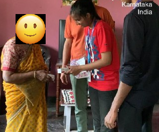 surnell's tweet photo. #IndiaFightsCorona #Mysuru Division #CoronaWarriors For beneficiary this means the world. Picked up medicine from Vidyaranyapura, #Bengaluru &amp; dropped it at Kuvempunagar, Mysuru. Found it was an Home for Aged, Dry Ration &amp; Health kit will be donated  to #AidTheAged in both cities https://t.co/h1zWqy83DH