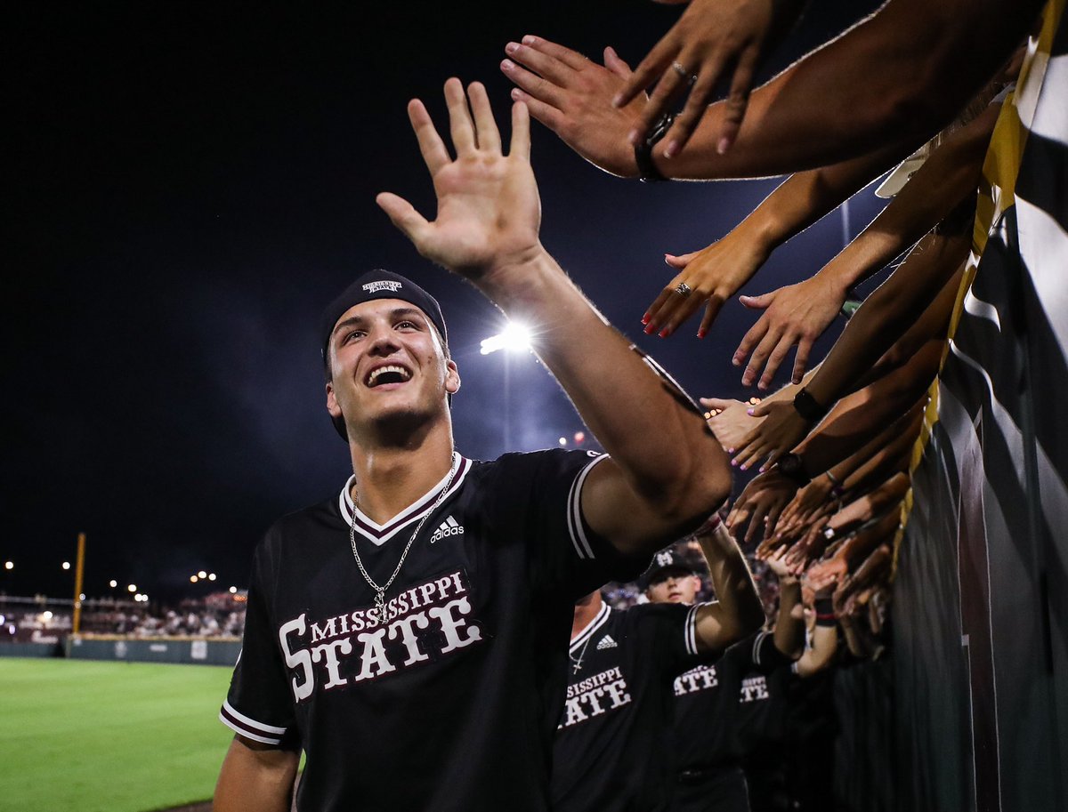 HailStateBB's tweet photo. Good memories in #SundayBlacks 🏴‍☠️ https://t.co/2PegKSY6DC