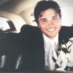 HAPPY BIRTHDAY TO MY BABY TOM WELLING MWAHHHH   