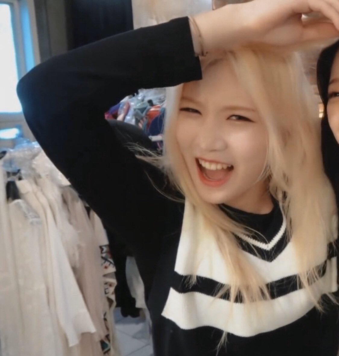kim lip? nah, the kim laugh thread