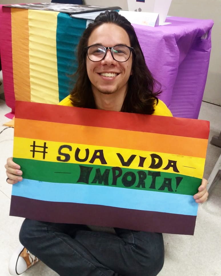 dmitriel_'s tweet photo. I'm no able to send this on #GISH because is a old photo and was in my college but never forget about that LGBTQ+ comunity: WE ARE NOT ALONE AND YOUR LIVES MATTER!!!!!!
#LGBeTogether https://t.co/lN024losIO