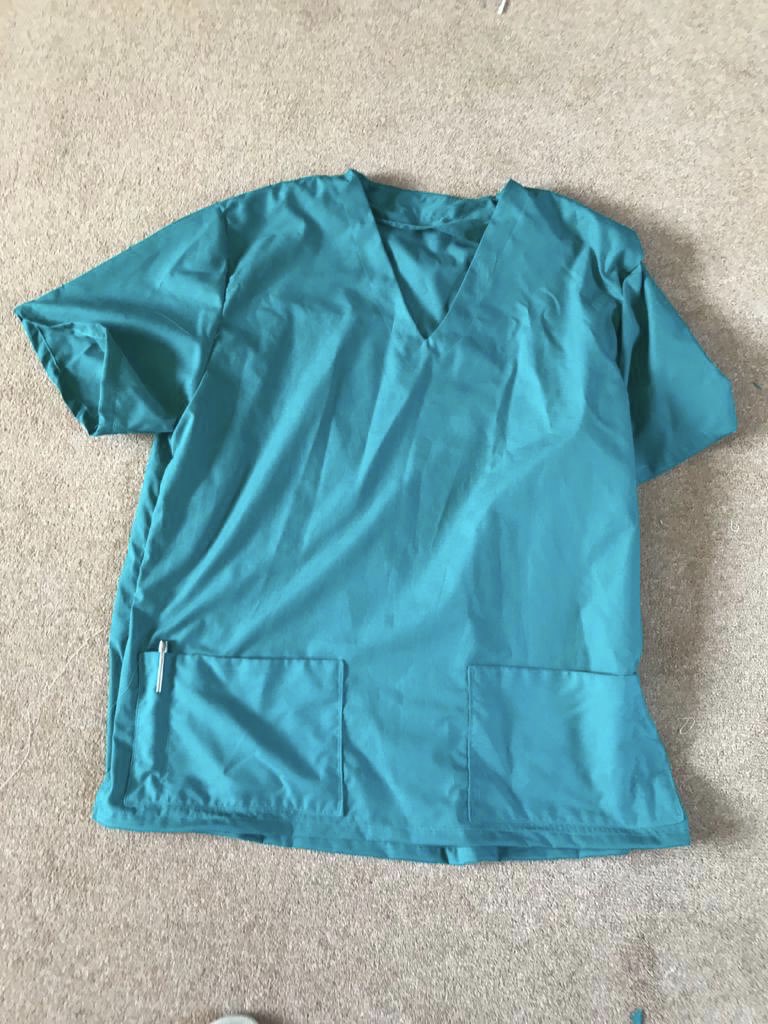 DrSiFryer's tweet image. My mum might be over 70 and shielding but she’s busted out a hundred of these with her friends for our local hospitals, she’s a bloody legend! #NHSVolunteerResponders #NHSheroes #hero #SewingBee