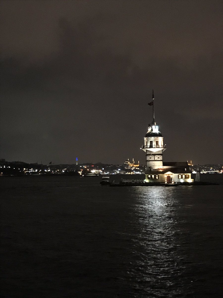 #BirİstanbulFotoğrafıBırak  bitti mi hikayemiz....