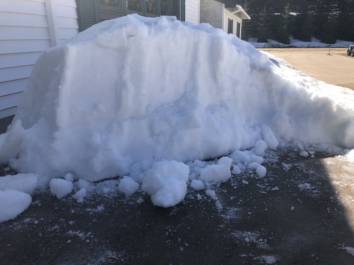 Casey_Ford33's tweet photo. .@GovWhitmer said I can golf again, but I am just trying to get my front porch back! #UpperPeninsula problems. #UPproblems #StayHomeSaveLives #SocialDistancing https://t.co/3Oj6g0CjY7