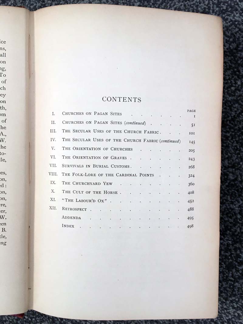 In 1912 W Johnson’s ‘Byways in British Archaeology’ raised this issue. The claims are hard to check as we don’t often get to dig up churches or churchyards. But Saxon specialists have written about the reuse of prehistoric sites, mainly barrows, for burials 2/4  #MuseumsUnlocked