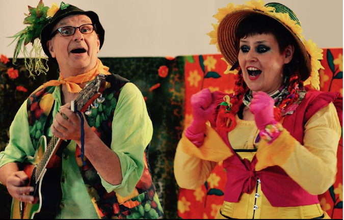 Look out for Bud &amp; Bloosom &amp; their 
"Bloomin' Big Grow Show"  this Tuesday at 11.15 on facebook @shabanghuddersfield