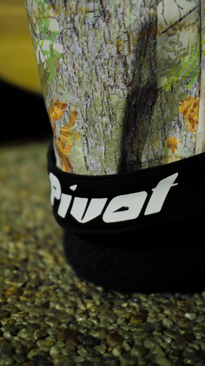 pivot_la's tweet photo. "Pivot is an all organic clothing line design company that is all about supporting people who have ambition, goals, dreams and pursue their passions everyday. This is the Pivot Way". https://t.co/hqk56Zi0V3