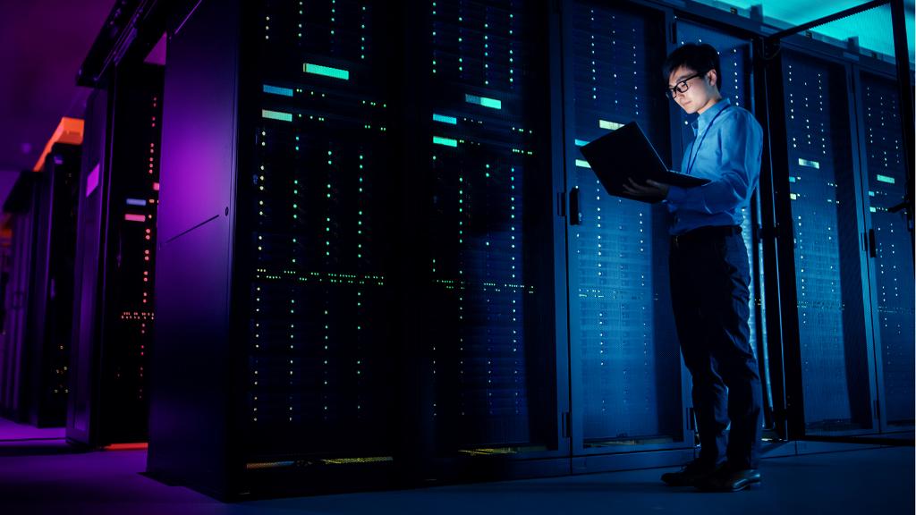 MicronTech's tweet photo. Micron’s #NVMe Flash drives are a perfect fit for @AMD’s latest #EPYC cloud server #CPUs. Dive deep here: https://t.co/J6nEzA15Q9 https://t.co/Wek7x1omQt