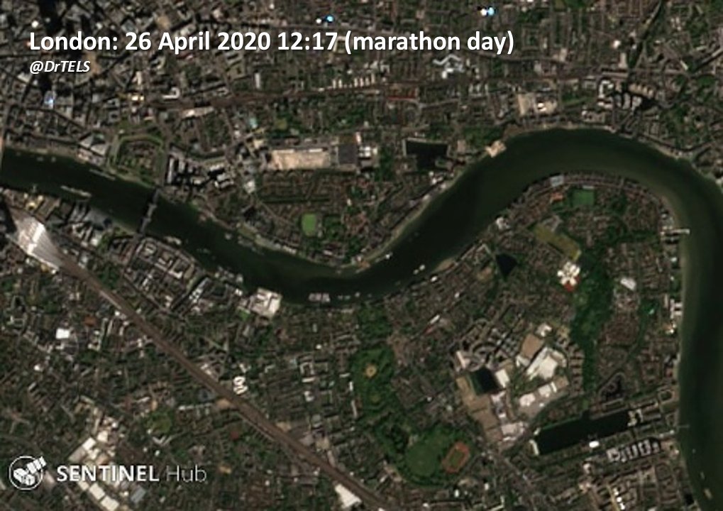 At the time of the overpass, many runners will have been crossing Tower Bridge at ~12 miles. Even with this high-resolution imagery (each pixel is 10 m across), it's not possible to make out individual people. Compared with 2018, you can see the clearer streets yesterday [3/5]