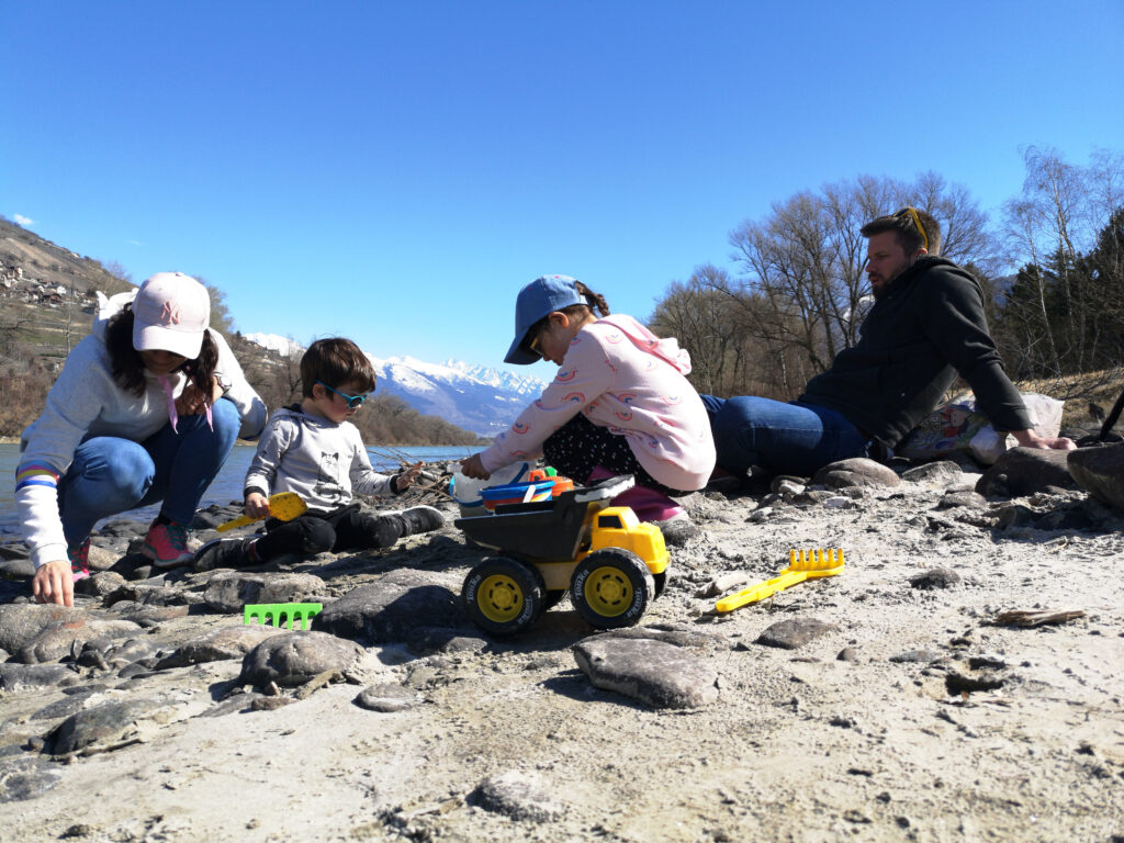 lheuredelasieste tweet media