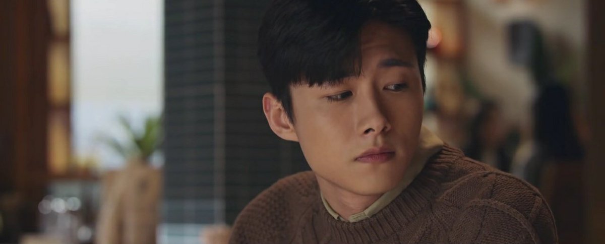 How many of sweaters of the same design pattern does he have? I feel like I have seen the patterns of the brown sweater in 3 different colours prior to e08; lilac, brown and baby blue.   #SeoJiHoon