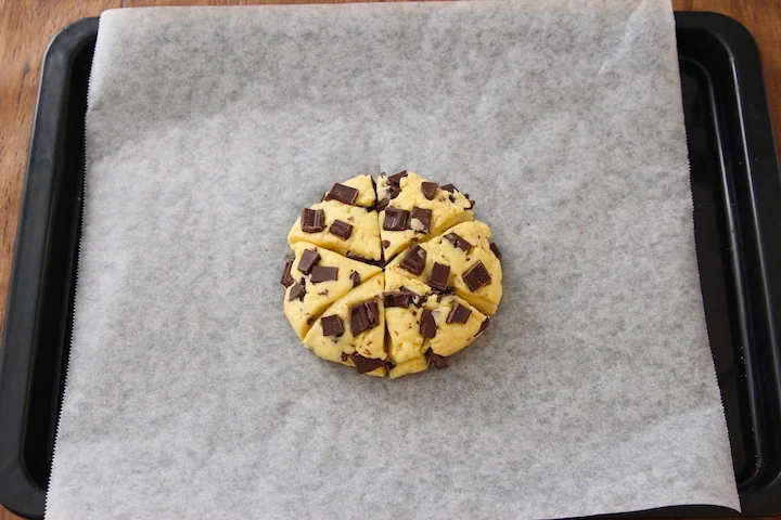 天ぷら粉で焼き菓子が作れる？！「チョコチャンクスコーン」のレシピ！