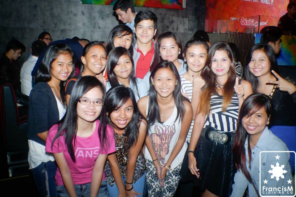 yhanabeee's tweet photo. Miss ko na kayo, Fam! #TeamElmo #Happy26thBdayElmo https://t.co/h5FWxJPNfo