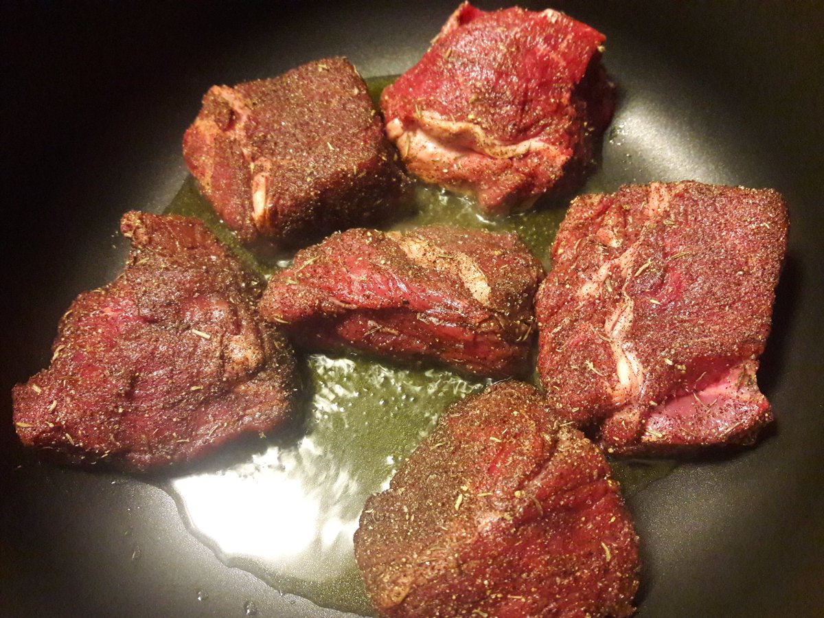 Mise en place and browning the meat. My seasoning blend = cracked pepper blend, salt, garlic and onion powder, smoked paprika, dried sage and thyme, and some espresso-ground coffee.