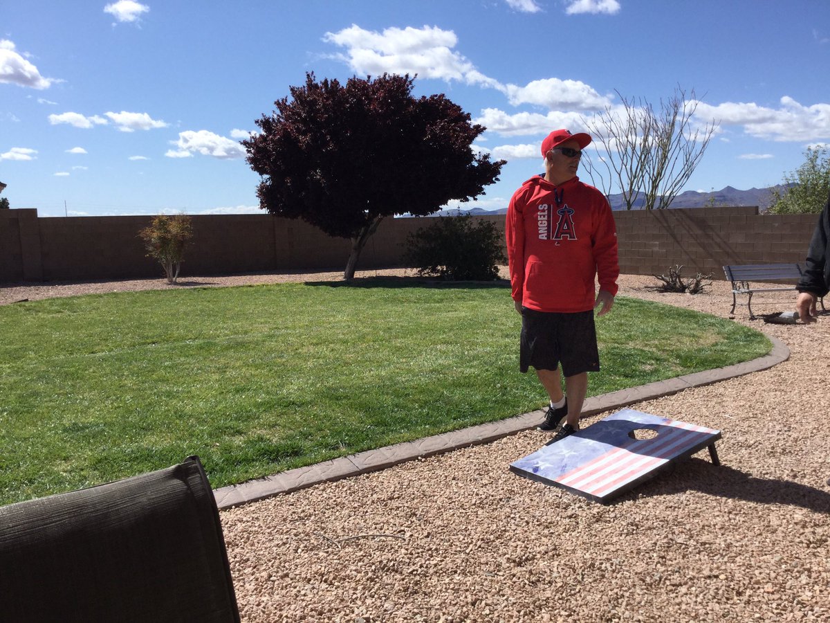 1gramasugars's tweet photo. Always a good time being outdoors in the comfort of our home during Covid 19.....can’t wait until it’s over....gone....behind us😉 https://t.co/CSNkuy8uP6