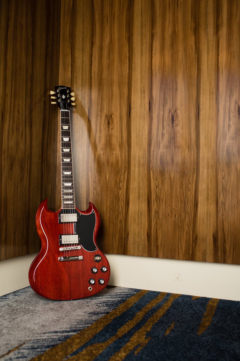 gibsonguitar's tweet image. The SG Standard ‘61 returns to the classic design that made it relevant, played and loved -- shaping sound across generations and genres of music. In 1961, the Les Paul model was put on hiatus and an all new design evolved into what is today known as the SG. #gibson #gibsunday